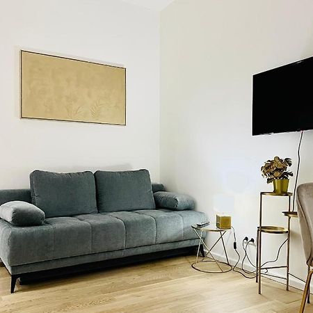 Modern Style City Apartments Виена Екстериор снимка